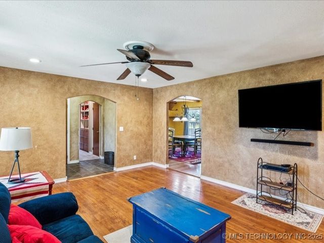 751 Christmas Lane, Claremore, OK 74017