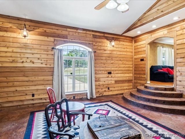 751 Christmas Lane, Claremore, OK 74017