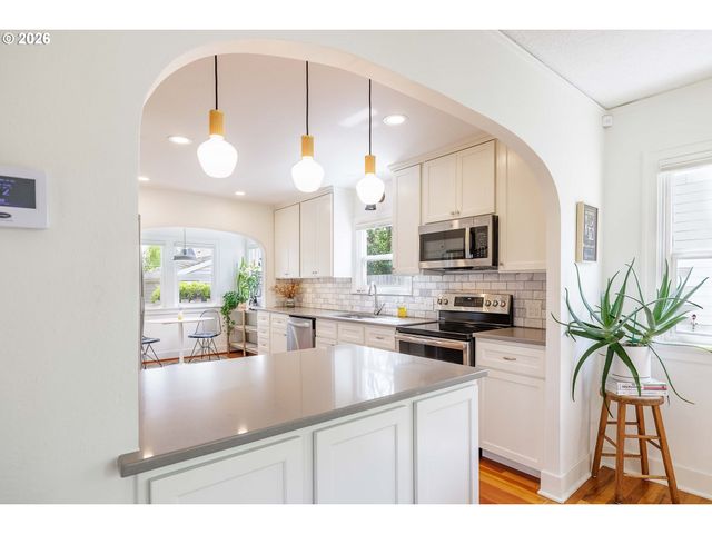 6128 N DENVER Ave, Portland, OR 97217