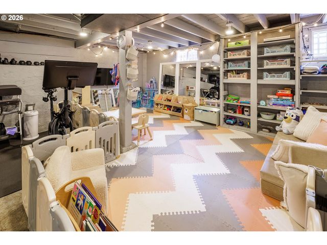 6128 N DENVER Ave, Portland, OR 97217