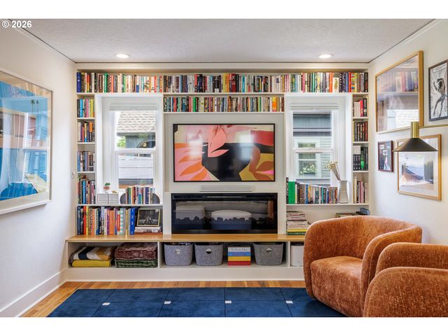6128 N DENVER Ave, Portland, OR 97217