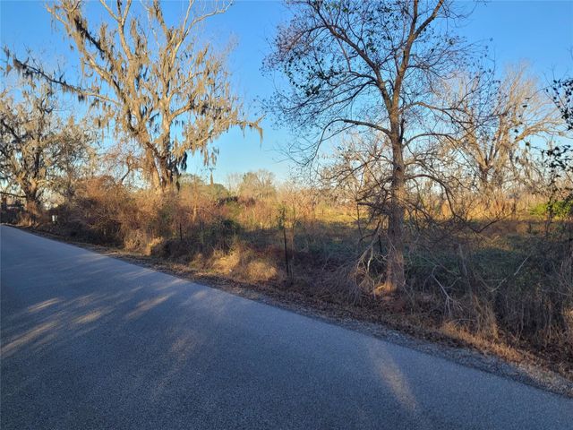 0 Cr-13, Damon, TX 77430