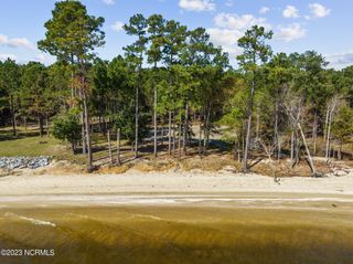 8 Sandy Bay Drive, Oriental, NC 28571
