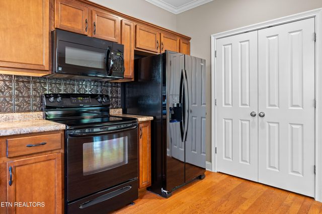 4242 Rare Earth Drive, Knoxville, TN 37938