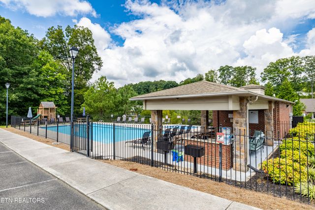 4242 Rare Earth Drive, Knoxville, TN 37938