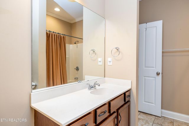 4242 Rare Earth Drive, Knoxville, TN 37938
