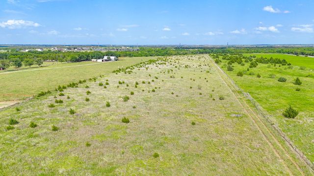 1612 Wilson Road, Waxahachie, TX 75165