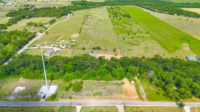 1612 Wilson Road, Waxahachie, TX 75165
