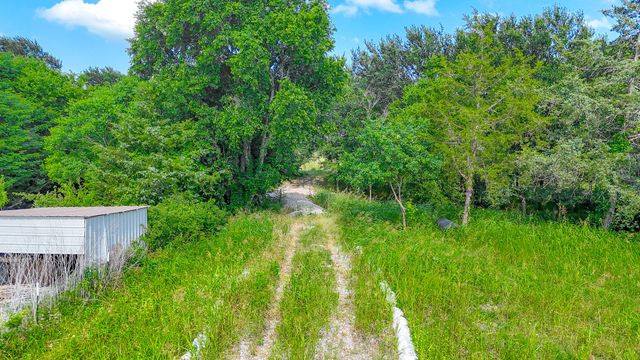 1612 Wilson Road, Waxahachie, TX 75165