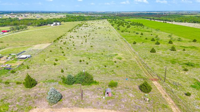 1612 Wilson Road, Waxahachie, TX 75165