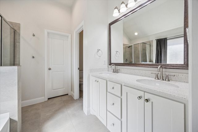 511 Ranchwood Drive, Justin, TX 76247