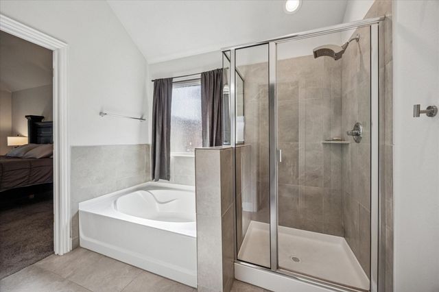 511 Ranchwood Drive, Justin, TX 76247