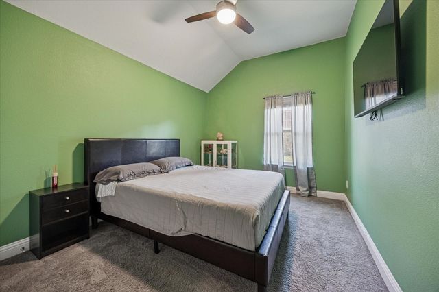 511 Ranchwood Drive, Justin, TX 76247