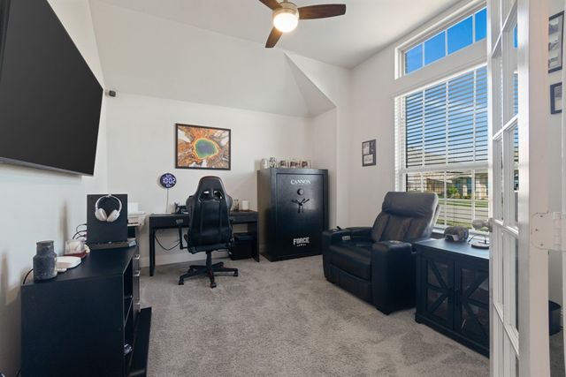 511 Ranchwood Drive, Justin, TX 76247