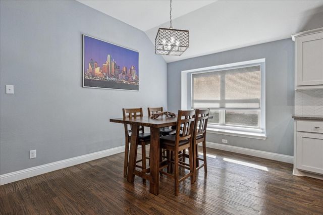 511 Ranchwood Drive, Justin, TX 76247