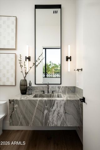 6748 E BERNEIL Lane, Paradise Valley, AZ 85253