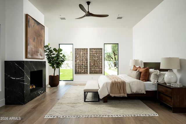 6748 E BERNEIL Lane, Paradise Valley, AZ 85253