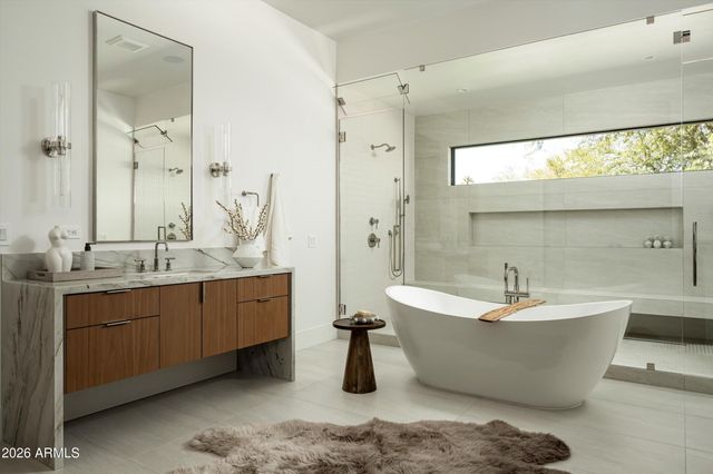 6748 E BERNEIL Lane, Paradise Valley, AZ 85253