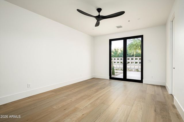 6748 E BERNEIL Lane, Paradise Valley, AZ 85253