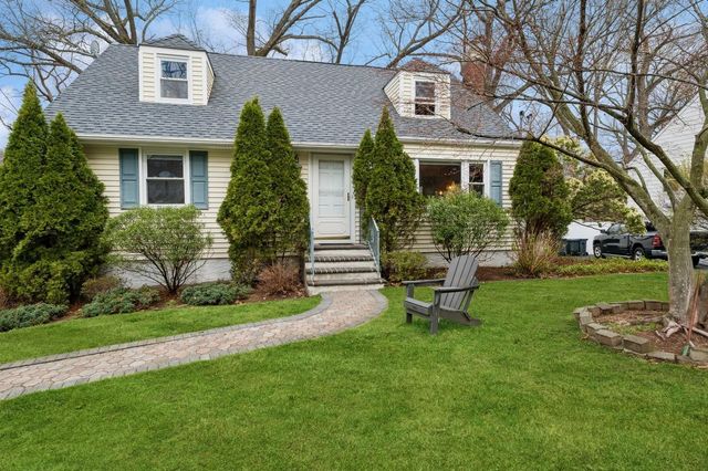 1164 Dobbs Ferry Road, White Plains, NY 10607