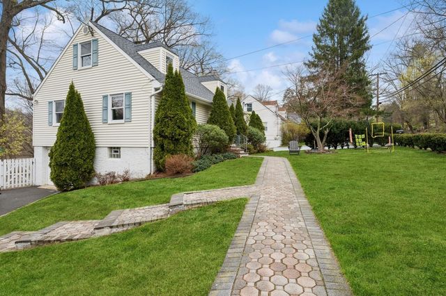 1164 Dobbs Ferry Road, White Plains, NY 10607