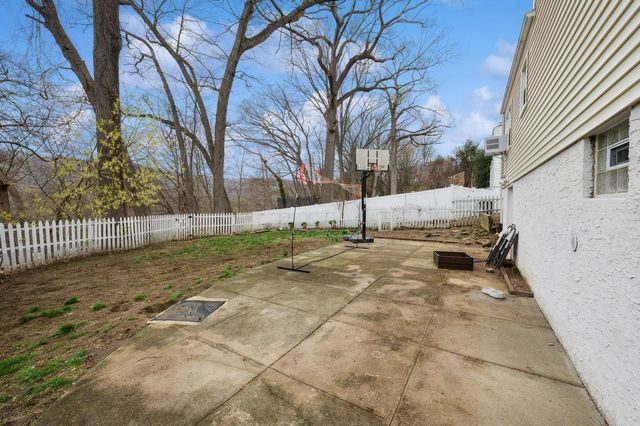 1164 Dobbs Ferry Road, White Plains, NY 10607