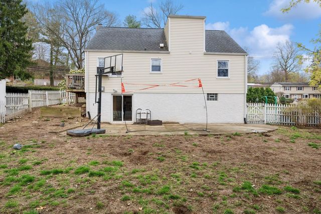 1164 Dobbs Ferry Road, White Plains, NY 10607
