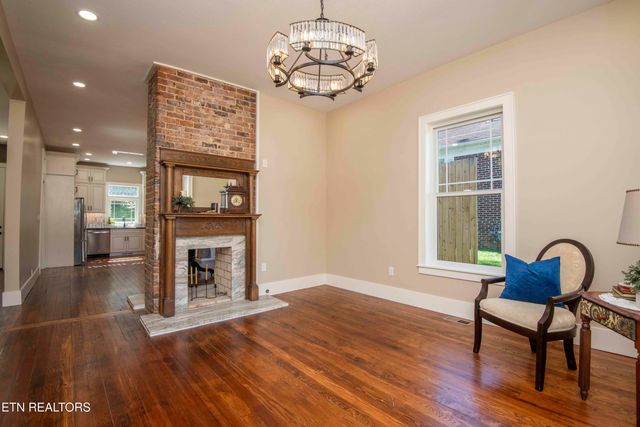 115 Roane St, Oliver Springs, TN 37840