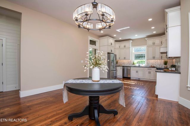 115 Roane St, Oliver Springs, TN 37840