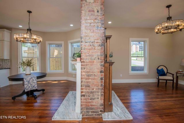 115 Roane St, Oliver Springs, TN 37840