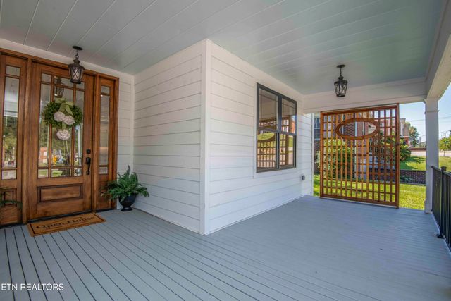 115 Roane St, Oliver Springs, TN 37840