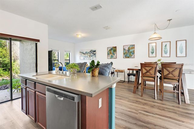 6003 APOLLOS CORNER WAY, Orlando, FL 32829