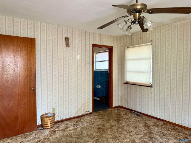 208 Riverside Drive, Gadsden, AL 35903