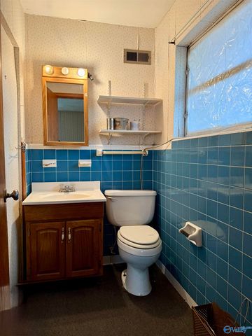 208 Riverside Drive, Gadsden, AL 35903