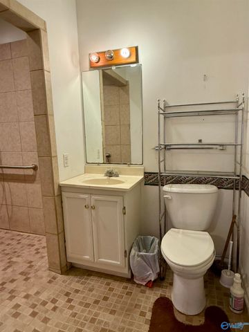 208 Riverside Drive, Gadsden, AL 35903