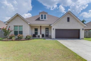 12855 Jackson Lee Drive, Ocean Springs, MS 39564