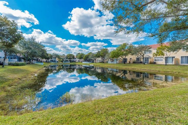 12464 SW 42nd St, Miramar, FL 33027