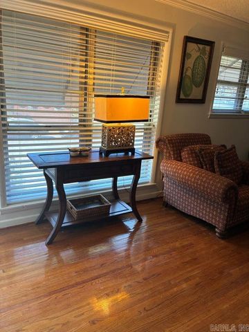 7 Chicago, Little Rock, AR 72206