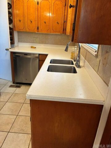 7 Chicago, Little Rock, AR 72206