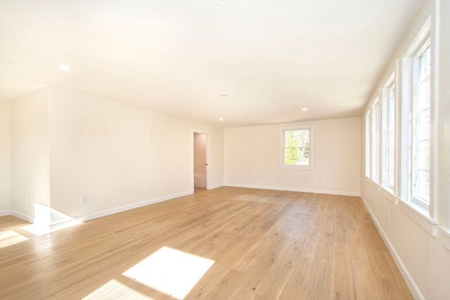 1066 Millstone Rd, Brewster, MA 02631