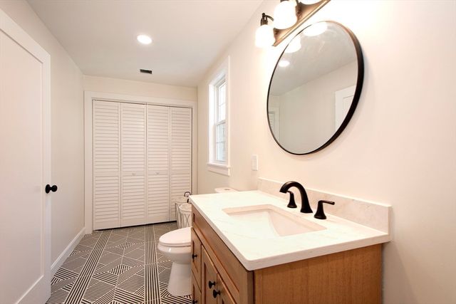 1066 Millstone Rd, Brewster, MA 02631