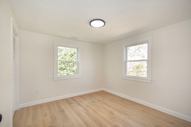 1066 Millstone Rd, Brewster, MA 02631