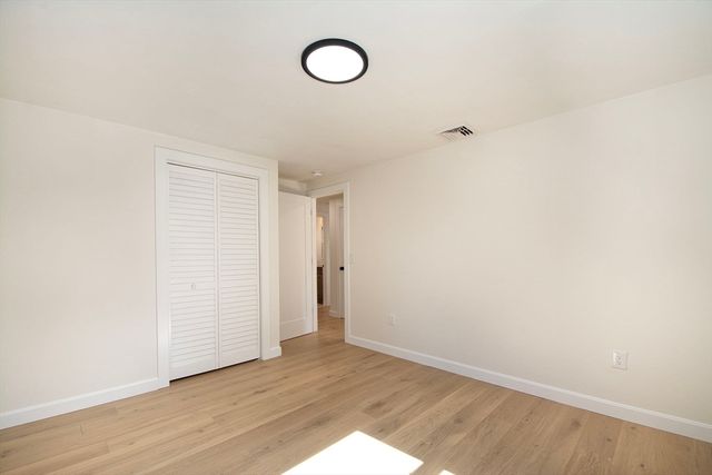 1066 Millstone Rd, Brewster, MA 02631