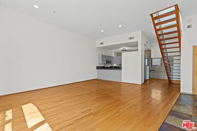 343 Rennie Avenue 7, Venice, CA 90291
