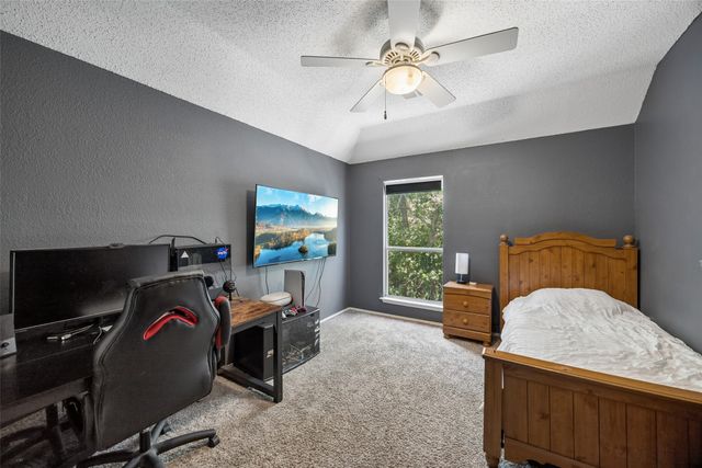 2401 Pinehurst Court, Highland Village, TX 75077