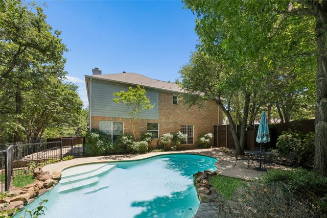 2401 Pinehurst Court, Highland Village, TX 75077