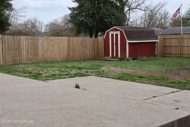 3708 Tuesday Way, Louisville, KY 40219