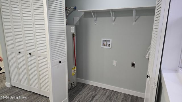 3708 Tuesday Way, Louisville, KY 40219