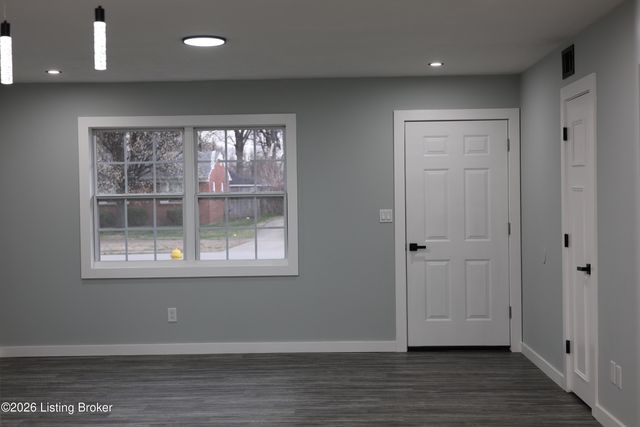 3708 Tuesday Way, Louisville, KY 40219