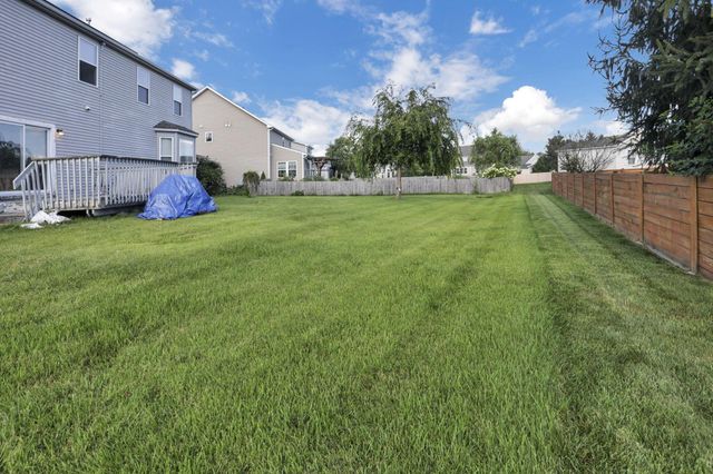 151 Whittington Place, Etna, OH 43062